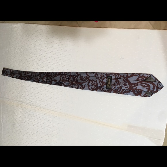 SOLD Auth Versace 100% Silk Tie - Picture 5 of 8